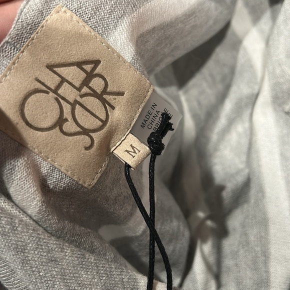 Chaser Gray Striped Women's v neck long sleeve Top w/bell cuffs medium new - Picture 6 of 6